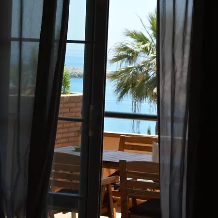 Estupendo Con Vistas Al Mar